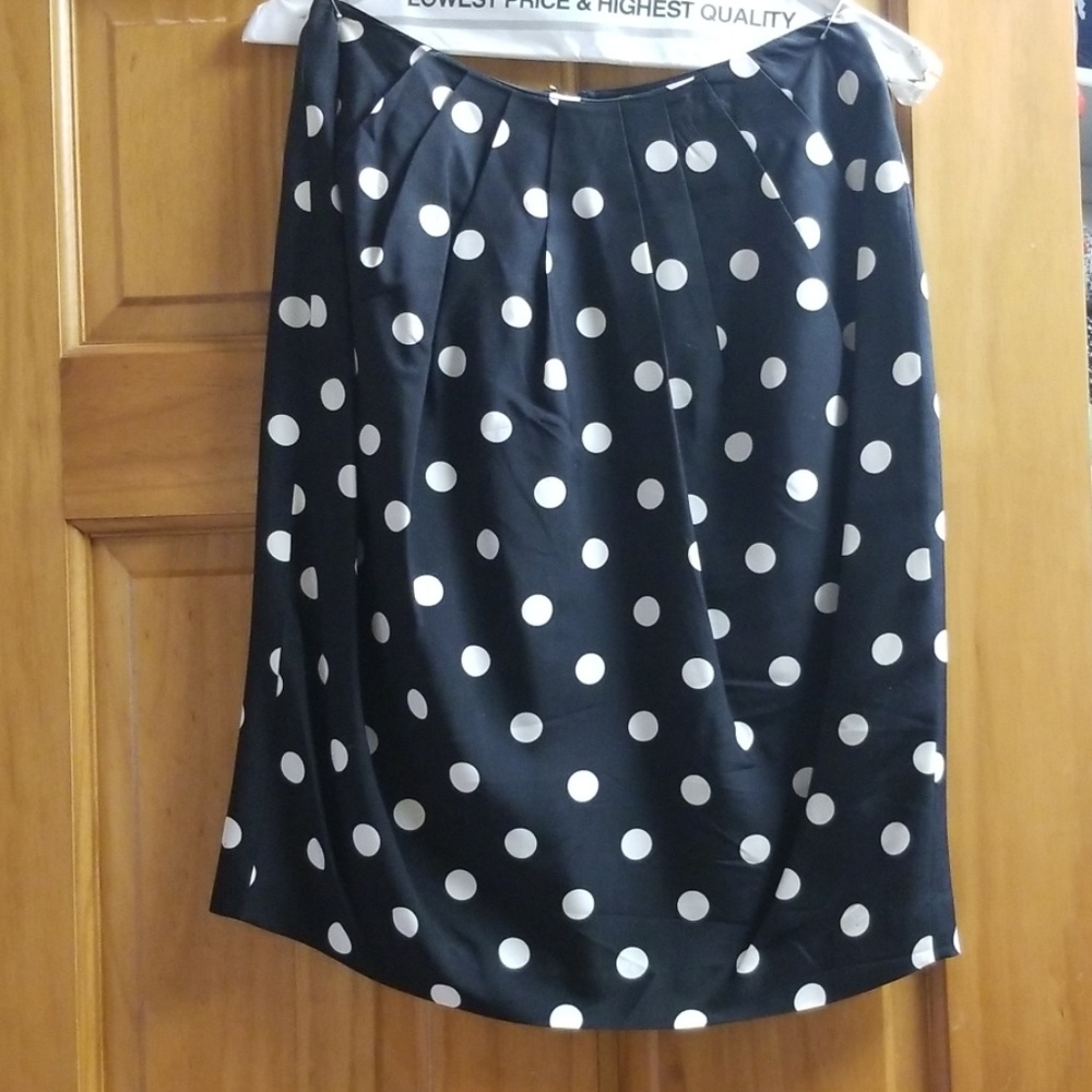 Womans business skirt